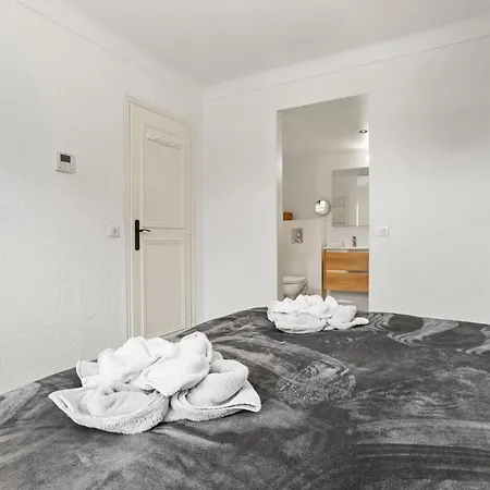 La Petite Maison Jaune Hébergement de vacances Grimaud