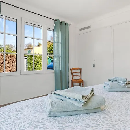 Semesterbostad La Petite Maison Jaune Grimaud