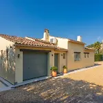 La Petite Maison Jaune
