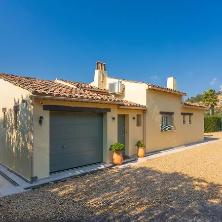Feriehus La Petite Maison Jaune