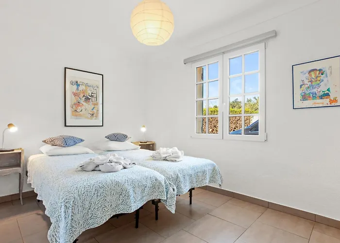 La Petite Maison Jaune بيت للعطل غريمو